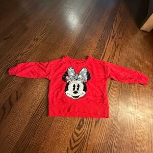 Red to silver changes Minnie Mouse